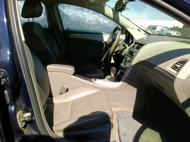 1G1ZB5EB0AF267249 - 2010 CHEVROLET MALIBU LS BLUE photo 5