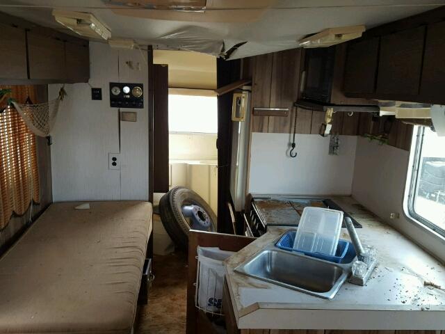 M40CA6S276169 - 1976 DODGE MOTOR HOME WHITE photo 6