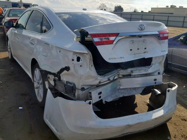 4T1BK1EB1DU053318 - 2013 TOYOTA AVALON BAS WHITE photo 3