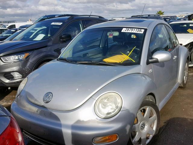 3VWDD21C41M463717 - 2001 VOLKSWAGEN NEW BEETLE ნაცრისფერი ფოტო 2