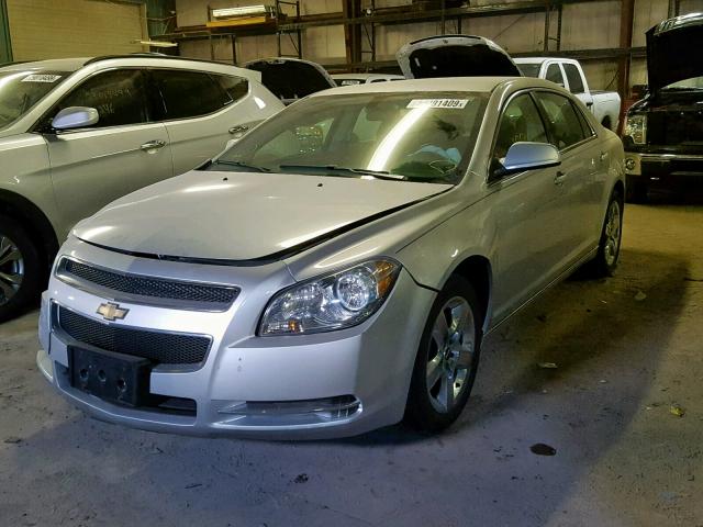 1G1ZC5E0XAF185900 - 2010 CHEVROLET MALIBU 1LT ვერცხლისფერი ფოტო 2