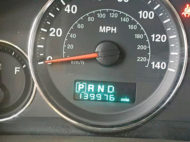 1J8HG58237C552790 - 2007 JEEP COMMANDER GREEN photo 8