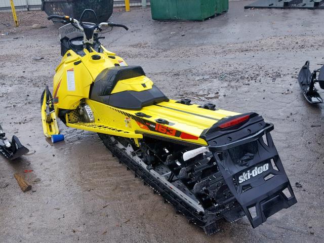 2BPSTDFAXFV000049 - 2015 SKI DOO 800CC  YELLOW photo 3