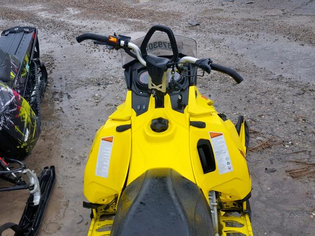 2BPSTDFAXFV000049 - 2015 SKI DOO 800CC  YELLOW photo 5