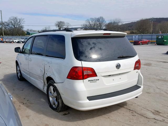 2V8HW34199R554800 - 2009 VOLKSWAGEN ROUTAN SE WHITE photo 3