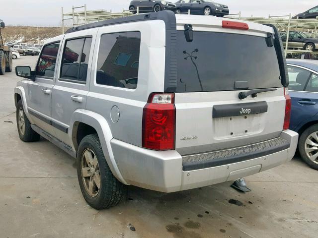 1J8HG48K98C166628 - 2008 JEEP COMMANDER SILVER photo 3
