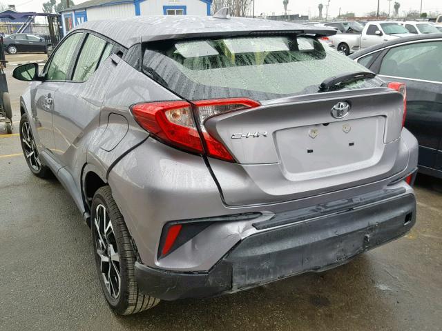 JTNKHMBX0J1011008 - 2018 TOYOTA C-HR XLE GRAY photo 3