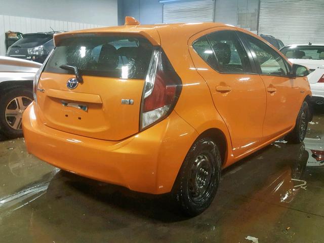 JTDKDTB39F1099894 - 2015 TOYOTA PRIUS C ORANGE photo 4