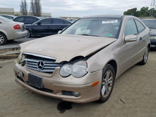 WDBRN47J12A239289 - 2002 MERCEDES-BENZ C 230K SPO GOLD photo 2