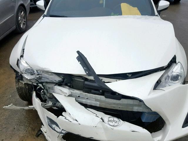 JF1ZNAA10G8701645 - 2016 TOYOTA SCION FR-S WHITE photo 9