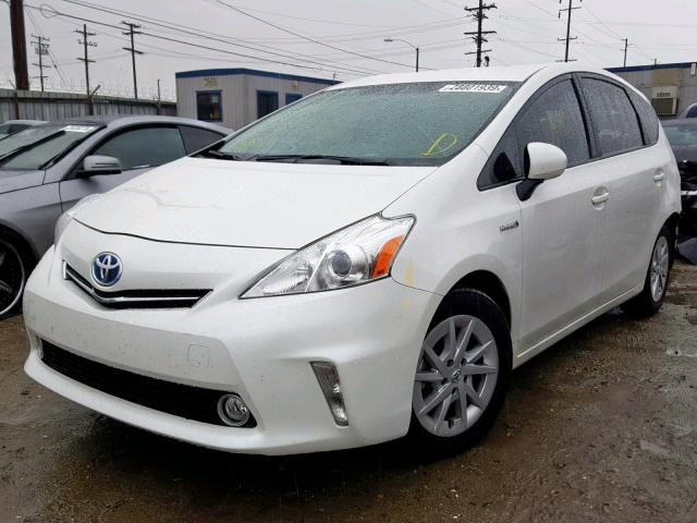 JTDZN3EU0E3338865 - 2014 TOYOTA PRIUS V WHITE photo 2