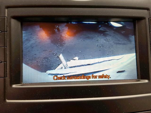 JTDZN3EU0E3338865 - 2014 TOYOTA PRIUS V WHITE photo 9