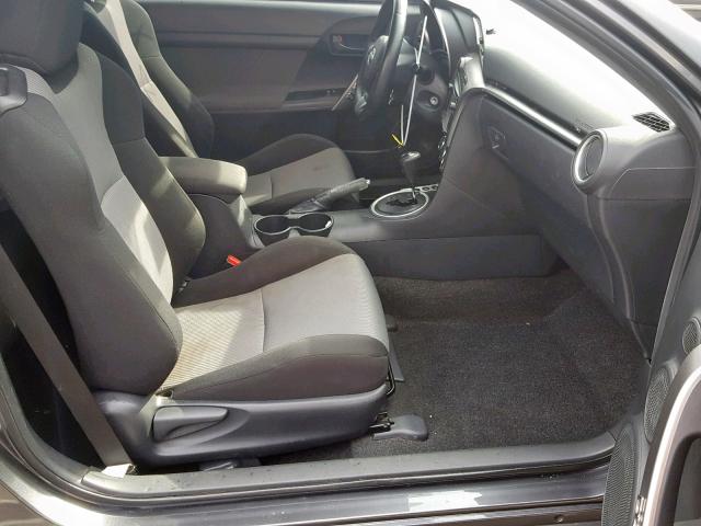 JTKJF5C79E3067445 - 2014 TOYOTA SCION TC GRAY photo 5