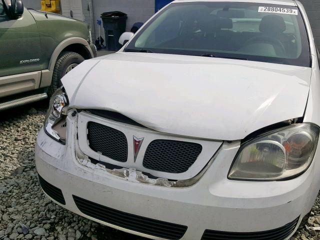 1G2AL15F577370560 - 2007 PONTIAC G5 WHITE photo 10