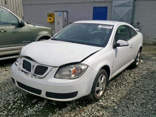 1G2AL15F577370560 - 2007 PONTIAC G5 WHITE photo 2