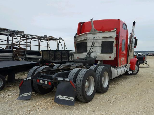 1XKWDB9X87J185160 - 2007 KENWORTH CONSTRUCTI RED photo 4