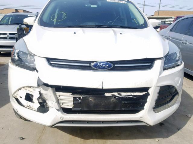 1FMCU0J91DUB00245 - 2013 FORD ESCAPE TIT WHITE photo 9