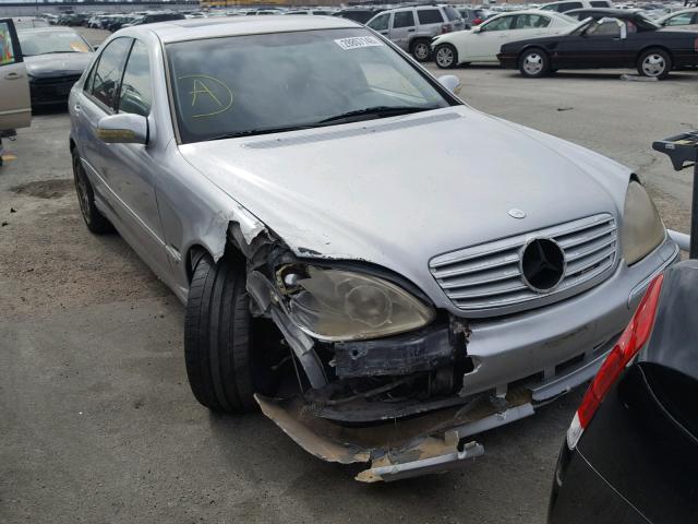 WDBNG75J0YA084157 - 2000 MERCEDES-BENZ S 500 SILVER photo 4