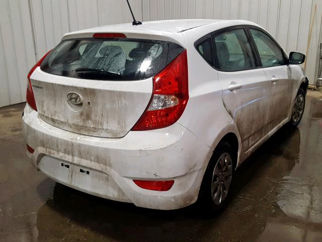 KMHCT5AE3HU351304 - 2017 HYUNDAI ACCENT SE WHITE photo 4