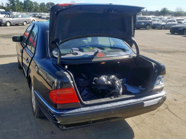 WDBJF55F4VA419465 - 1997 MERCEDES-BENZ E 320 BLACK photo 3