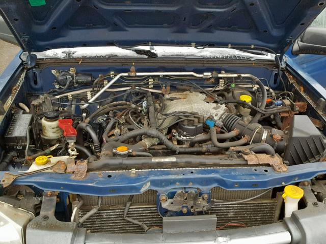 1N6ED29Y02C311229 - 2002 NISSAN FRONTIER C BLUE photo 7