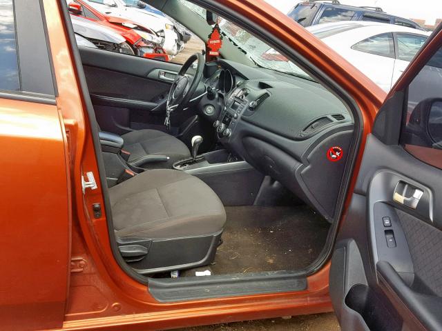 KNAFW4A31A5165890 - 2010 KIA FORTE SX ORANGE photo 5