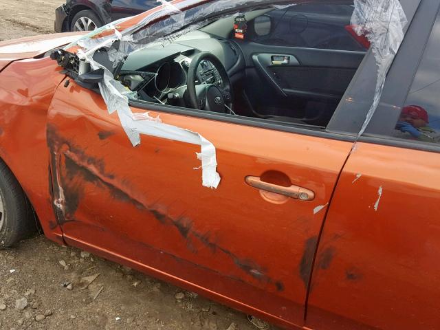 KNAFW4A31A5165890 - 2010 KIA FORTE SX ORANGE photo 9