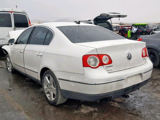 WVWJK93C49P003030 - 2009 VOLKSWAGEN PASSAT TUR WHITE photo 3