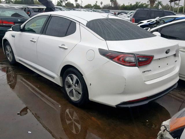 KNAGM4AD5F5085745 - 2015 KIA OPTIMA HYB WHITE photo 3