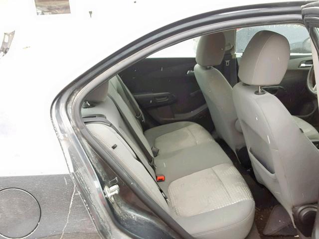 1G1JA5SG2D4169825 - 2013 CHEVROLET SONIC LS 灰色 照片 6