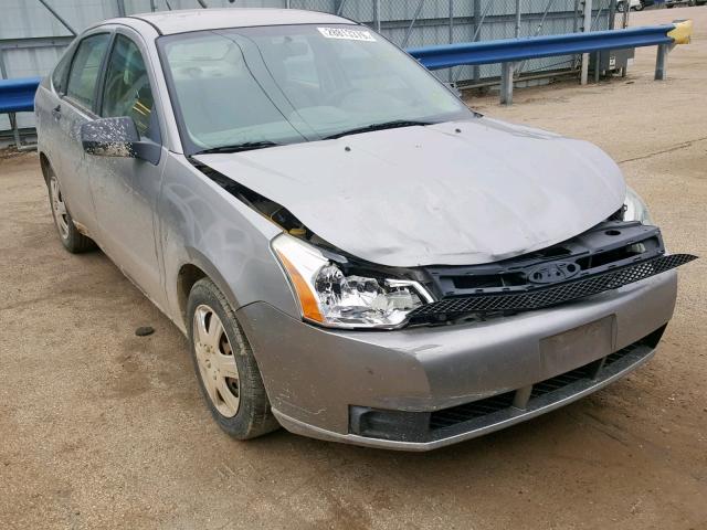 1FAHP34N88W237095 - 2008 FORD FOCUS S/SE SILVER photo 1