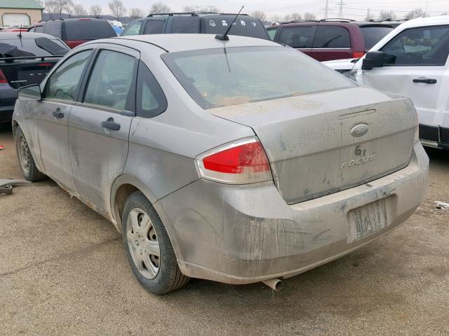 1FAHP34N88W237095 - 2008 FORD FOCUS S/SE SILVER photo 3