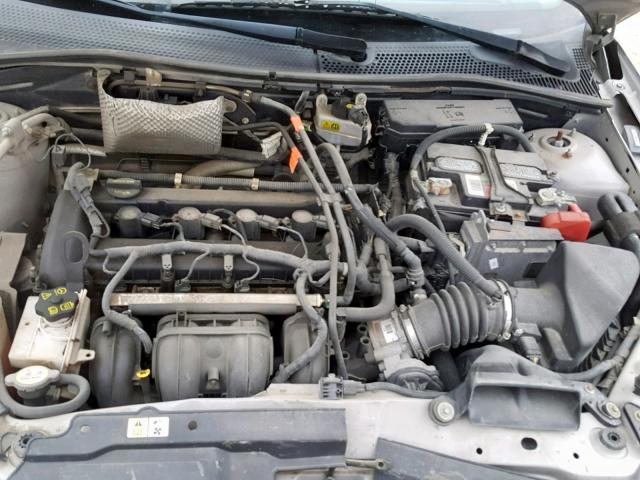 1FAHP34N88W237095 - 2008 FORD FOCUS S/SE SILVER photo 7