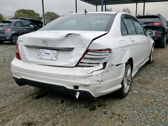 WDDGF4HB1DR287804 - 2013 MERCEDES-BENZ C 250 WHITE photo 4