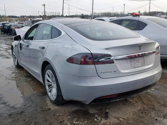 5YJSA1E26HF186517 - 2017 TESLA MODEL S Մոխրագույն լուսանկար 3