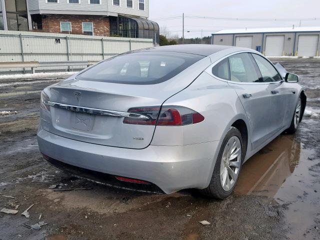 5YJSA1E26HF186517 - 2017 TESLA MODEL S Մոխրագույն լուսանկար 4