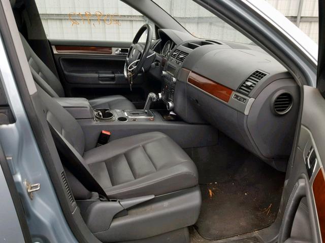 WVGZG77L06D044055 - 2006 VOLKSWAGEN TOUAREG 3. GRAY photo 5