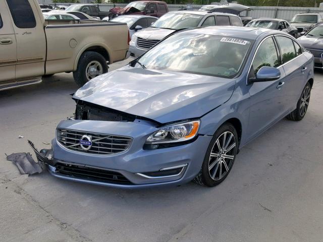 LYV402HK7JB173974 - 2018 VOLVO S60 PREMIE BLUE photo 2