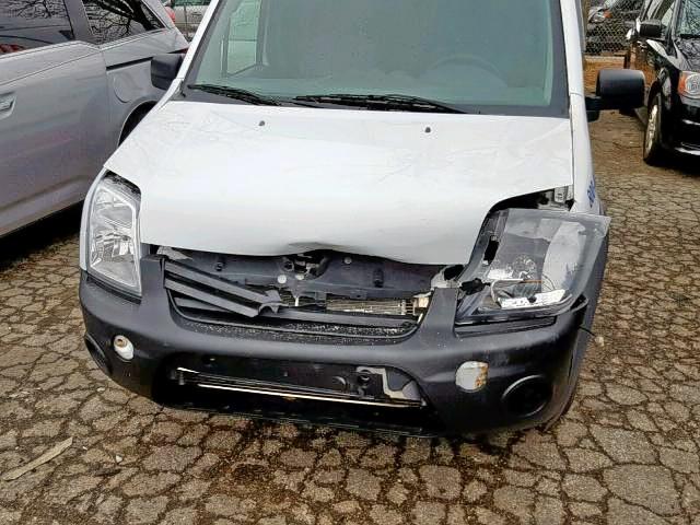 NM0LS7AN6DT176966 - 2013 FORD TRANSIT CO WHITE photo 9