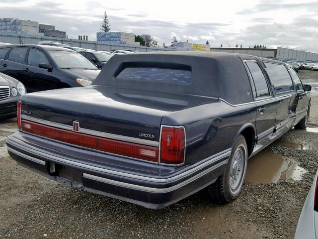 1LNLM81W6PY743529 - 1993 LINCOLN TOWN CAR E BLACK photo 4