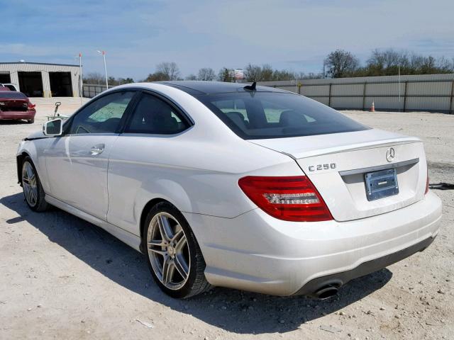 WDDGJ4HB0EG287255 - 2014 MERCEDES-BENZ C 250 WHITE photo 3