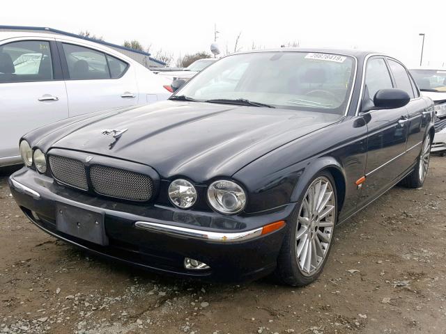 SAJWA73B74TG23332 - 2004 JAGUAR XJR S BLACK photo 2