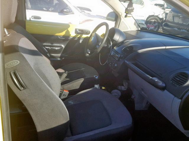 3VWCC21C1XM425014 - 1999 VOLKSWAGEN NEW BEETLE Gelb Foto 5