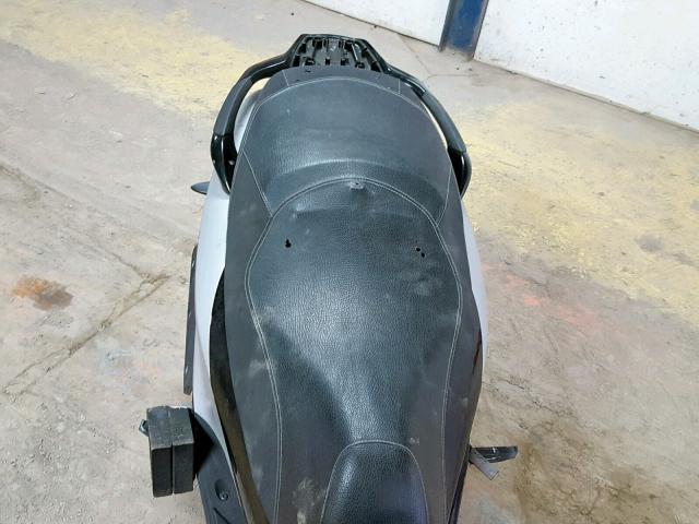 ZAPM860X5G5000419 - 2016 PIAGGIO MP3 500 SP SILVER photo 6