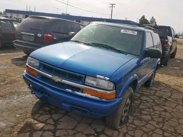 1GNCT18W51K104502 - 2001 CHEVROLET BLAZER BLUE photo 2