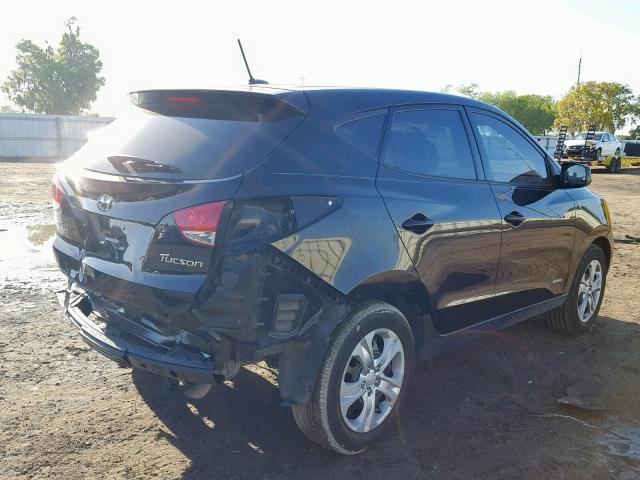 KM8JT3AB1BU120832 - 2011 HYUNDAI TUCSON GL BLACK photo 4