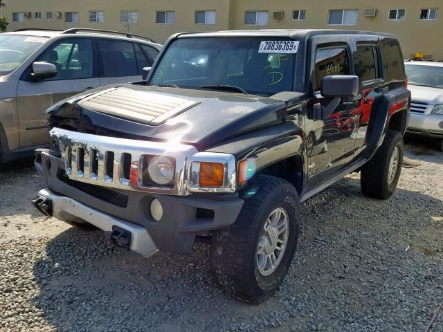 5GTEN13E098140741 - 2009 HUMMER H3 BLACK photo 2