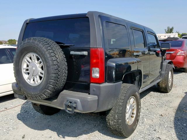 5GTEN13E098140741 - 2009 HUMMER H3 BLACK photo 4