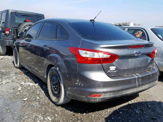 1FADP3F20EL240023 - 2014 FORD FOCUS SE GRAY photo 3