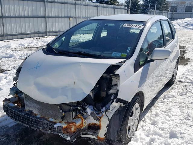 JHMGE8H3XDC036245 - 2013 HONDA FIT WHITE photo 2